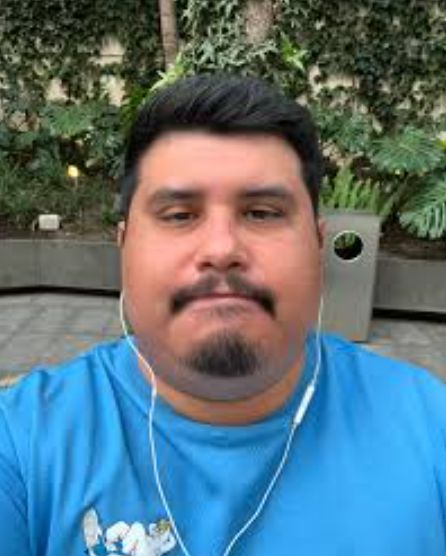 <em>Juan Javier L.</em>